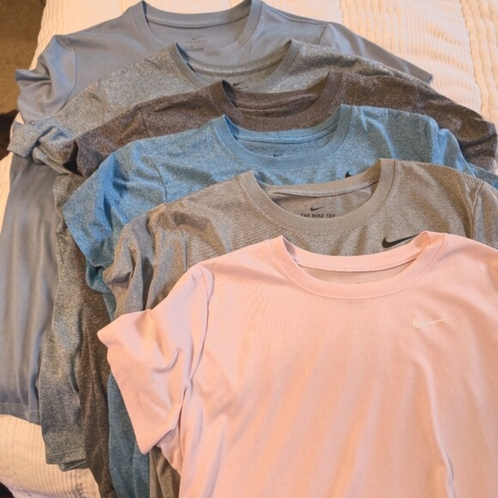 Nike Dri-Fit Legend XXL Women's Shirts - Lot of 6 - light colors